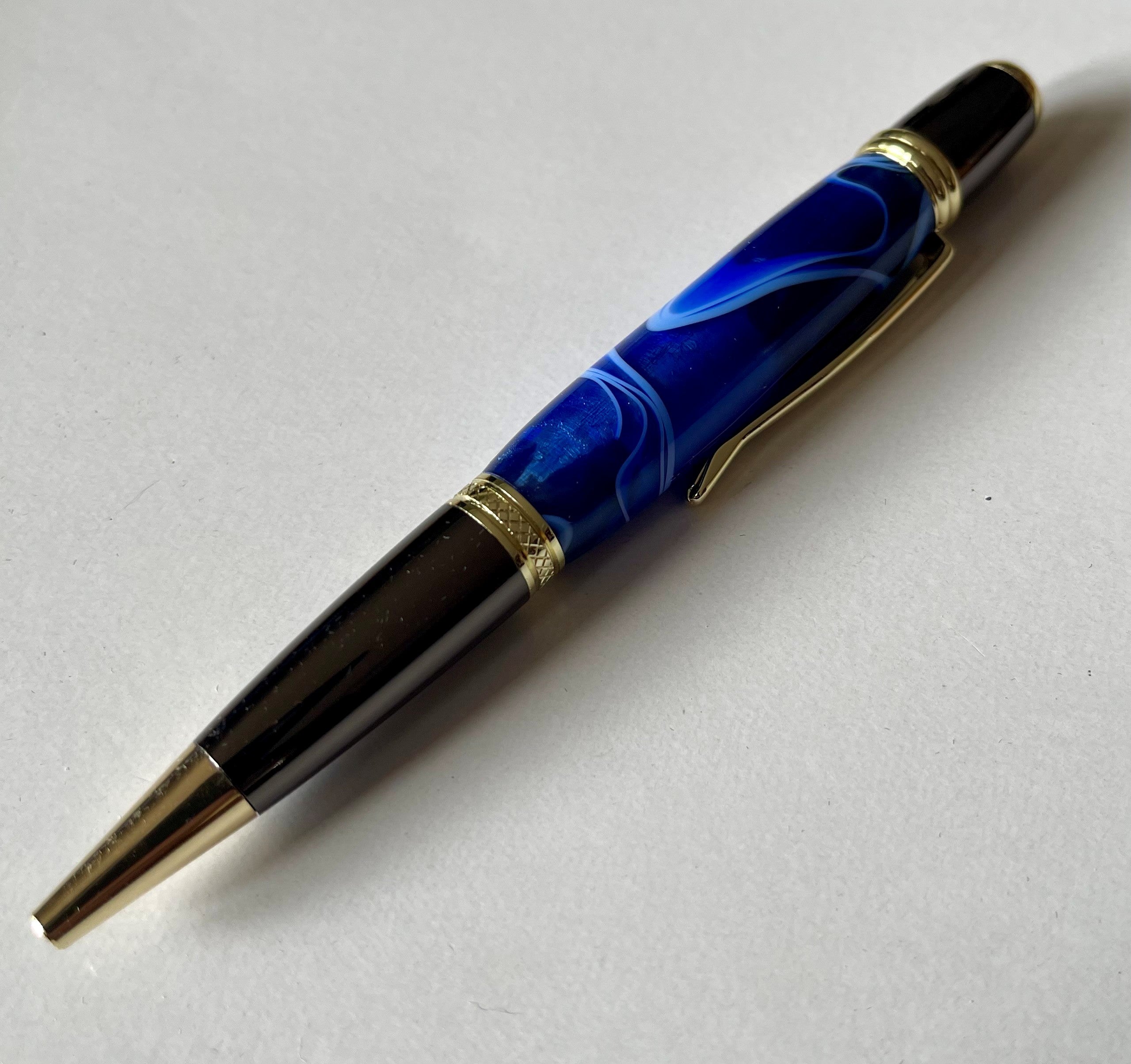 Sierra Twist Ballpoint Pen – Multi-Blue Swirl with Gold Coloured Fittings