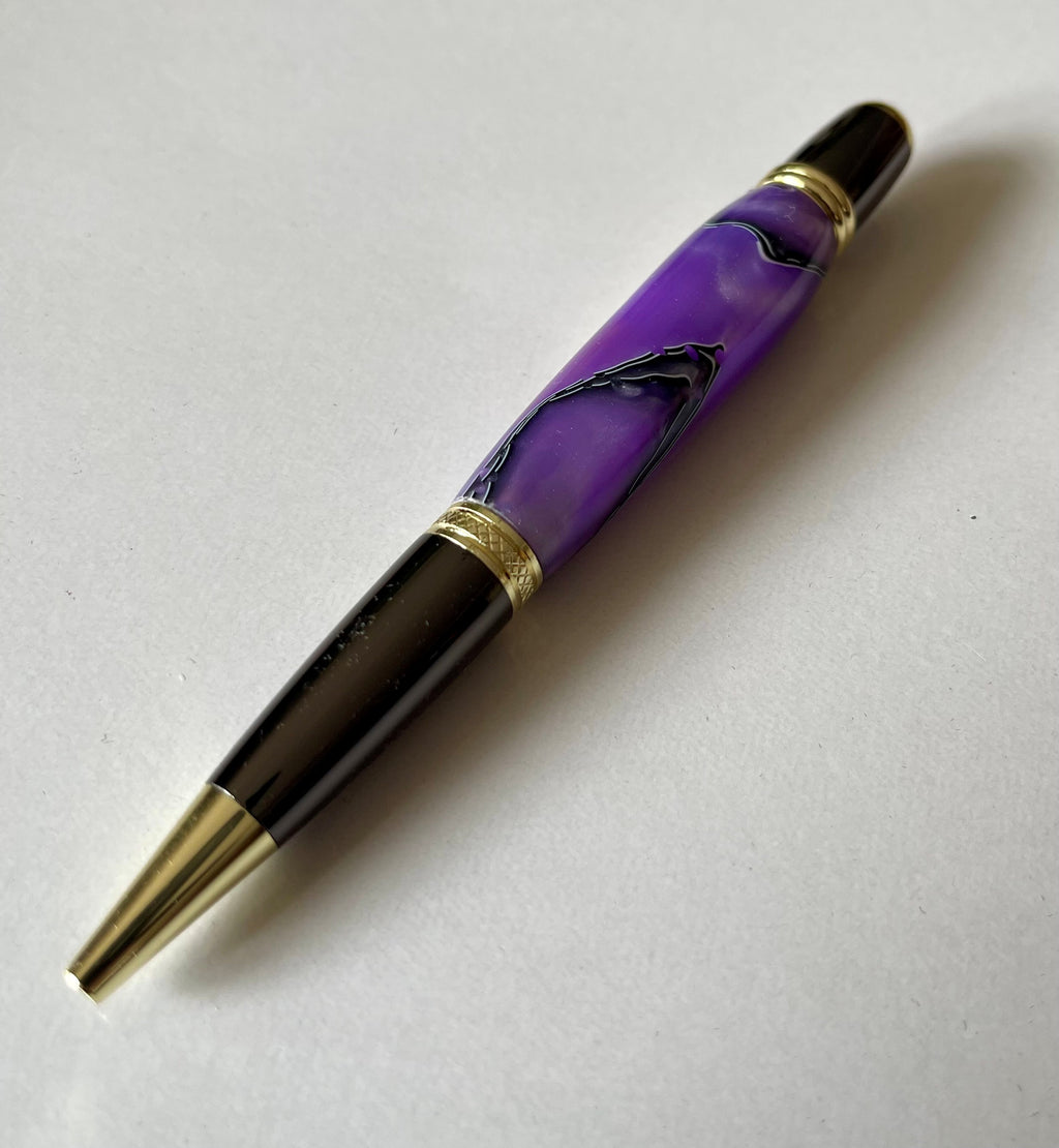 Sierra Twist Ballpoint Pen – Purple & Black Swirl with Gold Coloured Fittings